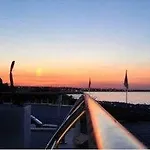 Bed & Breakfast Beauty 4*