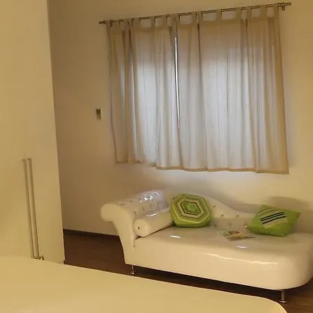 فندق مبيت وإفطار بيوتي بيتش 4*